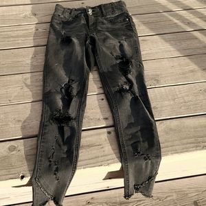 Black No Boundaries jeans